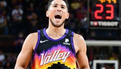 世界杯直播app-踏过湖人上演“黑2奇迹” 布克率太阳迎击更大挑战