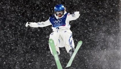 世界杯直播app-女子U型场地技巧决赛将正常进行，谷爱凌等4人携手决赛冲金