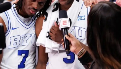 世界杯直播app-锁定状元？AJ-迪班察昨日砍下40+9+6并在Ins上晒出现场照