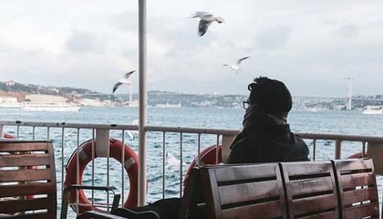 揭秘雄鹿交易疑云：字母哥为何与博格丹擦肩而过？